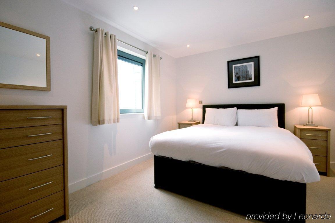 Hq Aparthotel Farnborough Farnborough  Kültér fotó