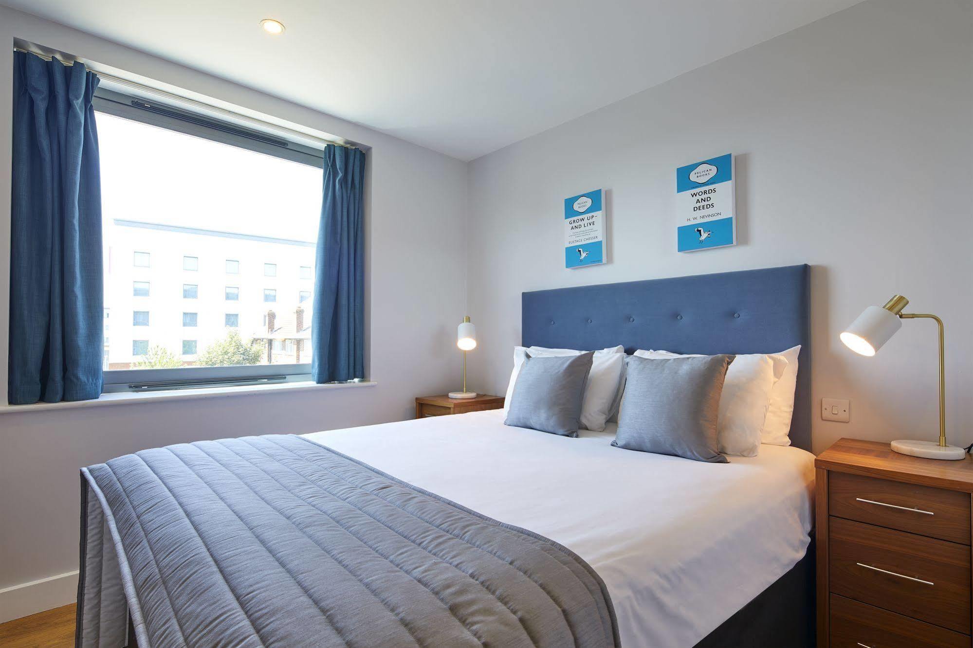 Hq Aparthotel Farnborough Farnborough  Kültér fotó