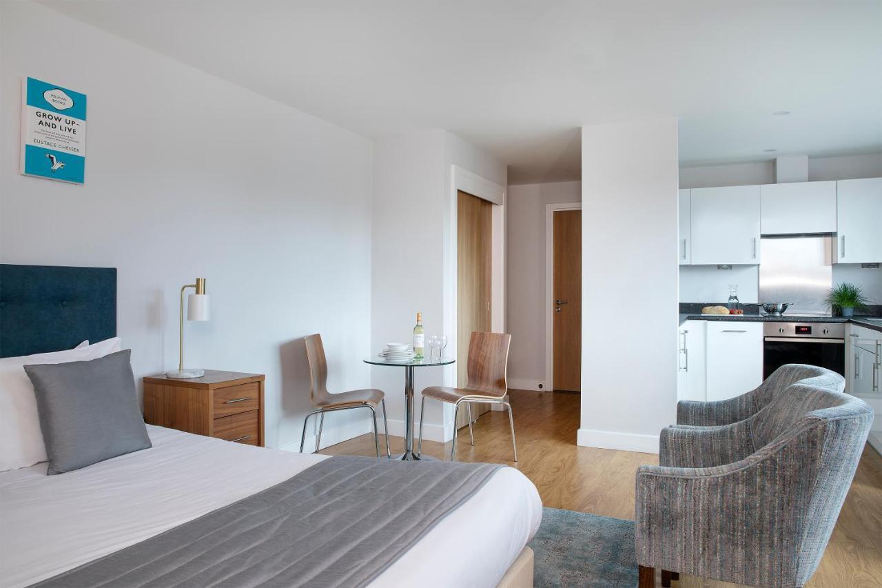 Hq Aparthotel Farnborough Farnborough  Kültér fotó